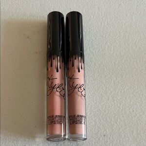 Kylie Cosmetics Velvet Liquid Lipstick Duo - Soft Pink and Nude